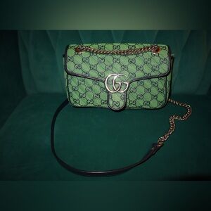 Rate Gucci green crossbody Gucci GG Marmont New